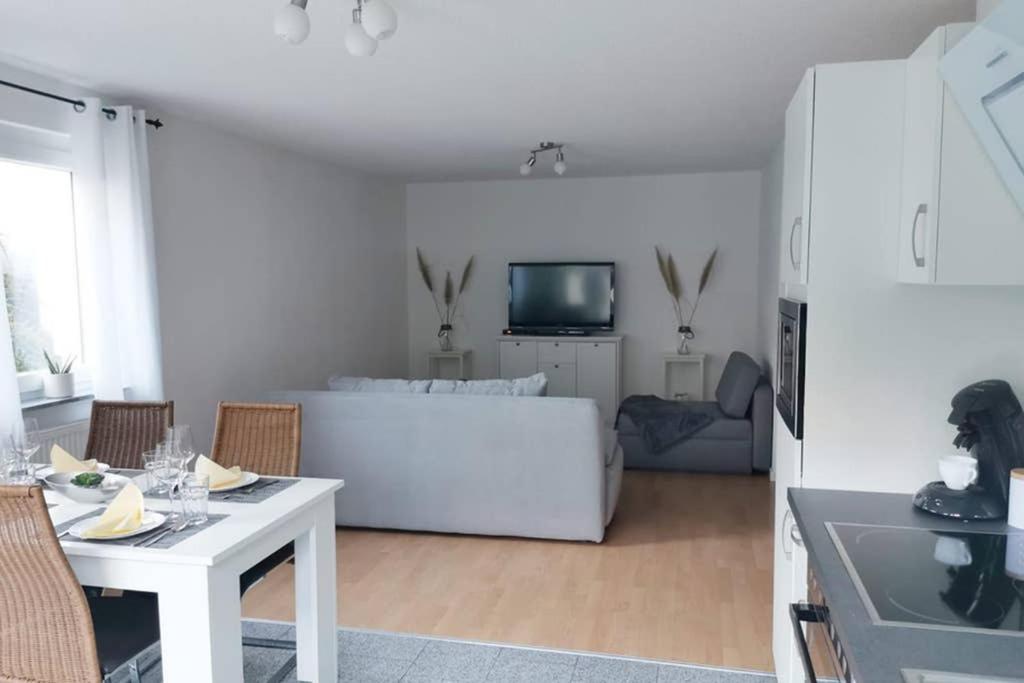 Ferienwohnung Rhode 20 Kolpingstraße, 78239 Rielasingen-Worblingen