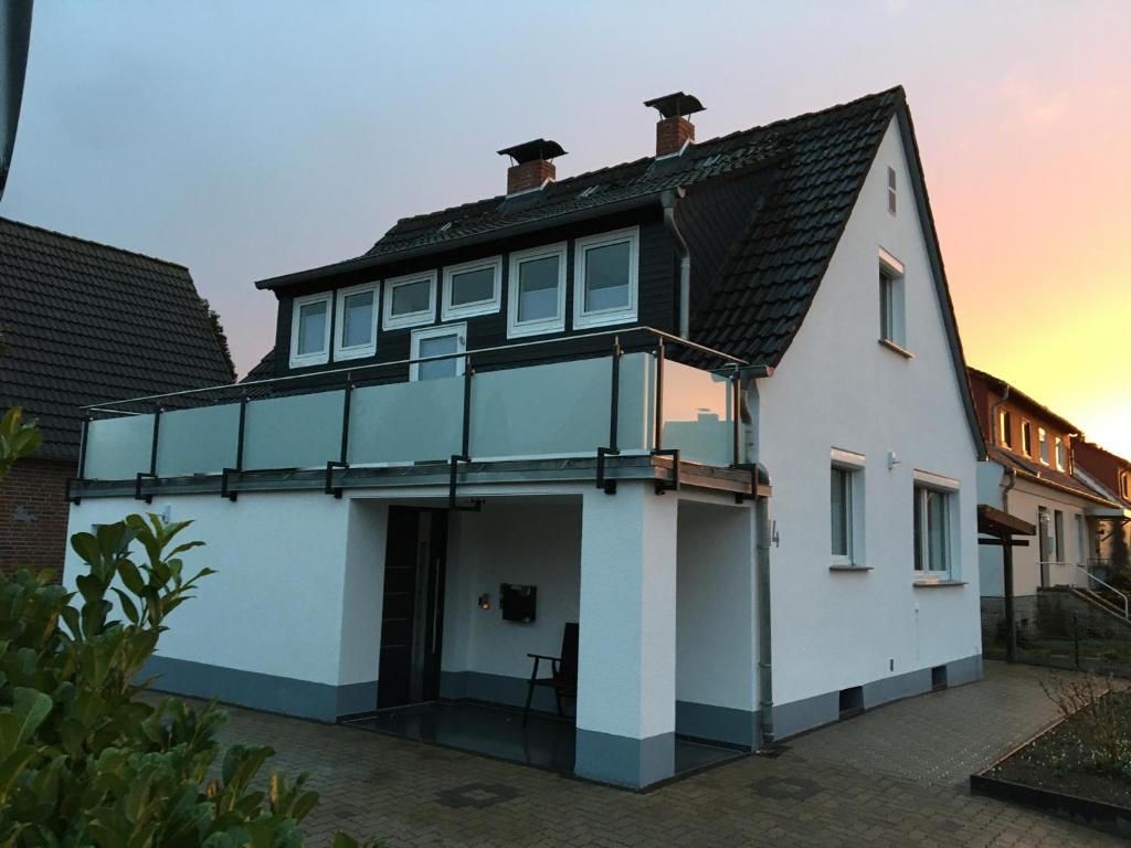 Ferienwohnung Rinteln - 4 Sterne - Im Kleinen Löök - 55 qm - 2 x TV - Terrasse - max 2 Erw und 1 Kind - Barrierearm TOP Im Kleinen Löök 14 (EG), 31737 Rinteln