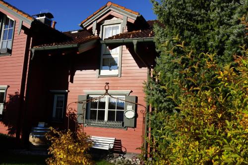 Ferienwohnung Romantik im Roten Haus
