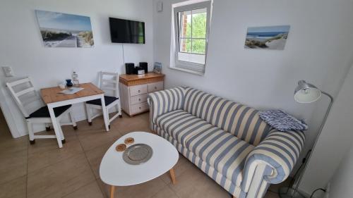 Ferienwohnung Rügen 2, Alt Reddevitz 108, Insel Rügen, Sauna Nutzung möglich