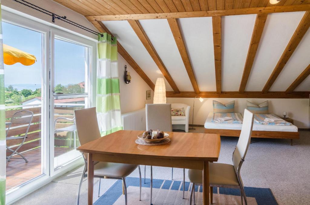 Ferienwohnung Säntisblick Säntisblick 11, 88718 Daisendorf