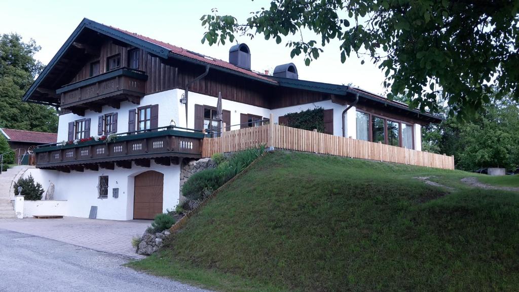 Ferienwohnung Schauer Kurf 9 a, 83093 Bad Endorf