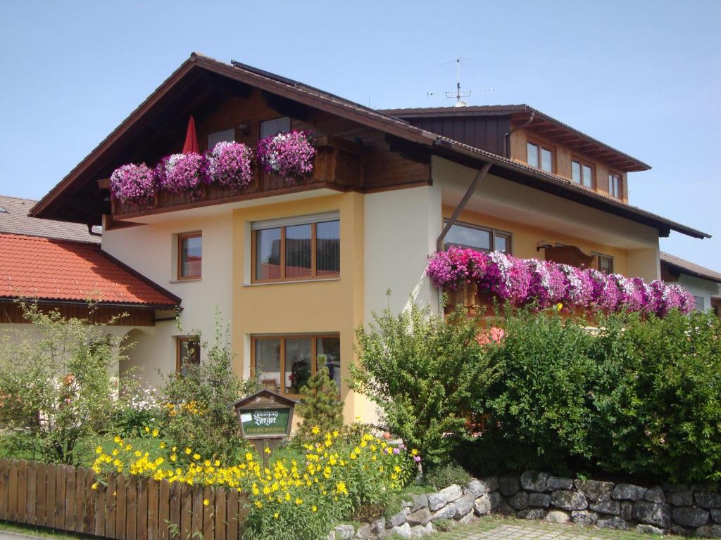 Ferienwohnung Schlossberg Thanellerstr.  6, 87659 Hopferau