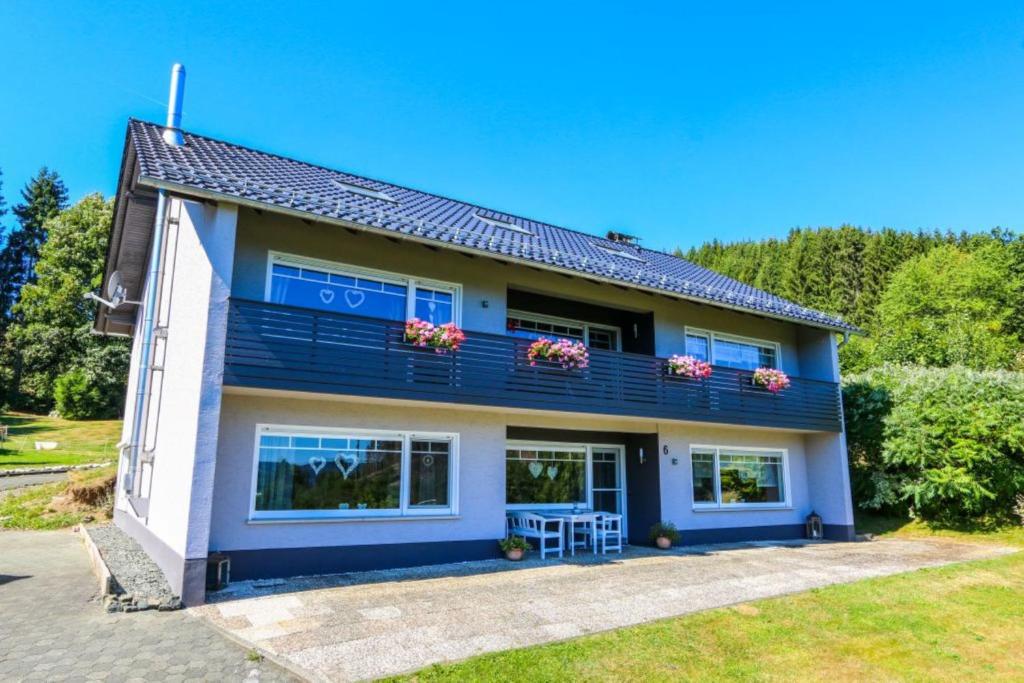 Appartement Ferienwohnung Schöne Aussicht am Rothaarsteig 6 Heckenweg 57334 Bad Laasphe