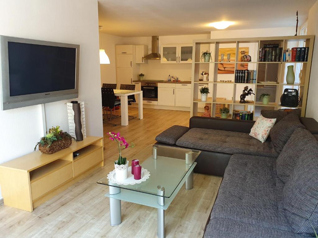 Ferienwohnung Schwartz La-Ciotat-Straße, 78224 Singen