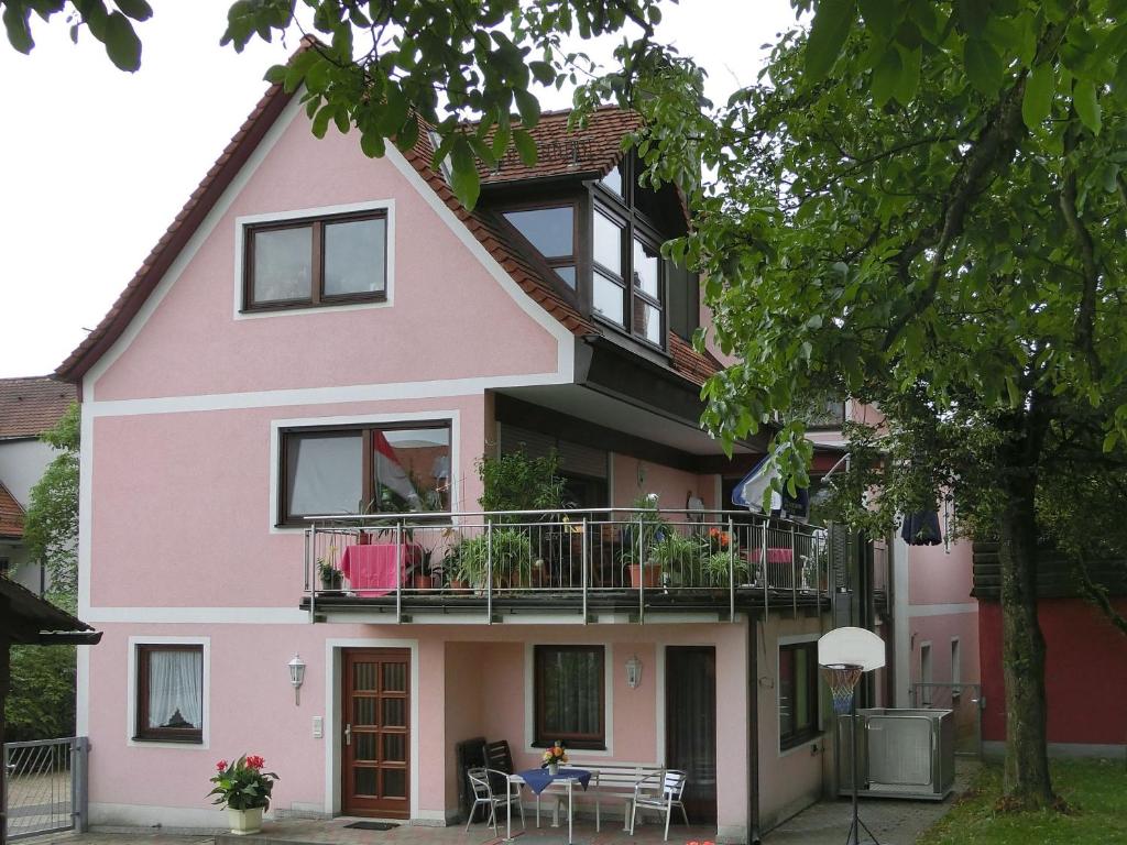 Ferienwohnung Singer Krankenhausweg 1, 91220 Schnaittach