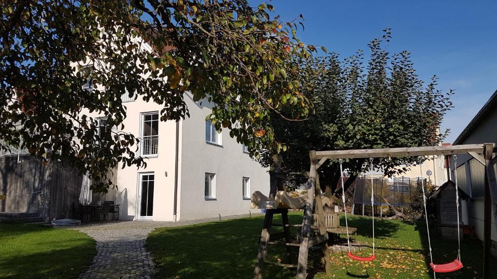 Ferienwohnung Sonnenschein Pestalozzistraße 3, 89331 Burgau