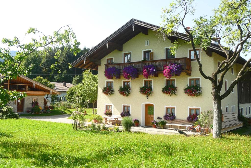 Ferienwohnung Soyer-Hof Spöck 7, 83229 Aschau im Chiemgau