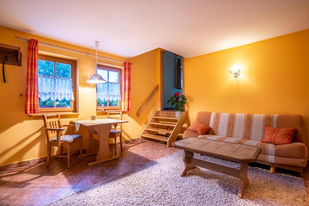 Appartement Ferienwohnung Spielzeughof 3 Bergmannsweg 09548 Seiffen