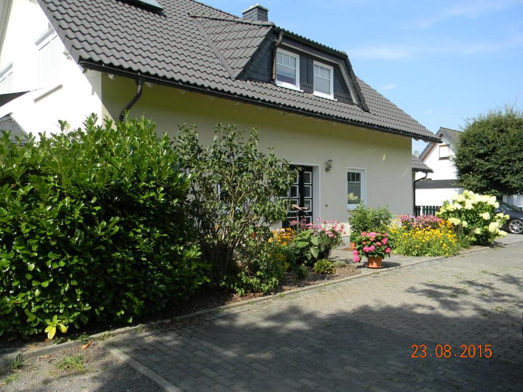 Ferienwohnung Stahl Griesemert 3 Höhweg, 57462 Olpe