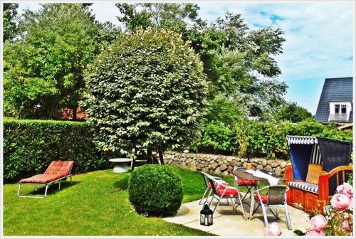 Ferienwohnung SYLTER DEICHWIESEN - 2-5 Personen / 3 Schlafzimmer / Terrasse