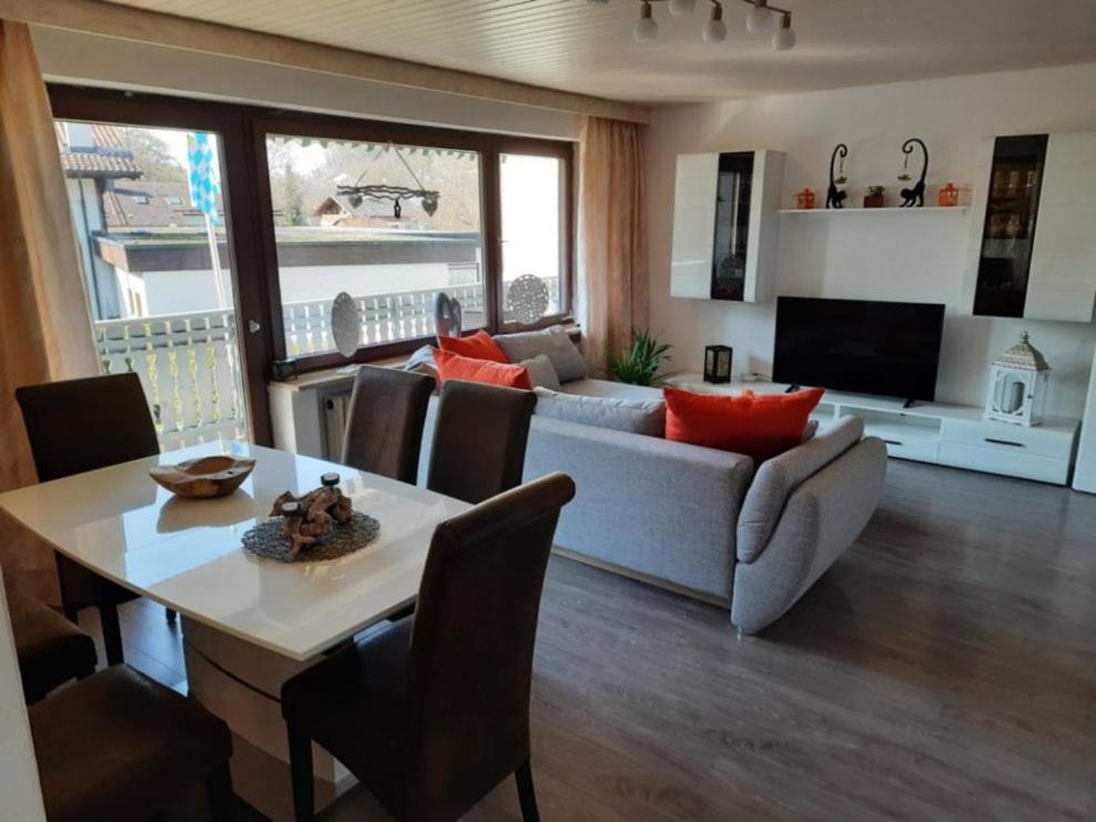 Ferienwohnung \ Eschenstraße, 83308 Trostberg an der Alz
