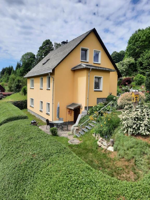 Ferienwohnung Tuchscherer 94B Dorfstraße, 09465 Cranzahl