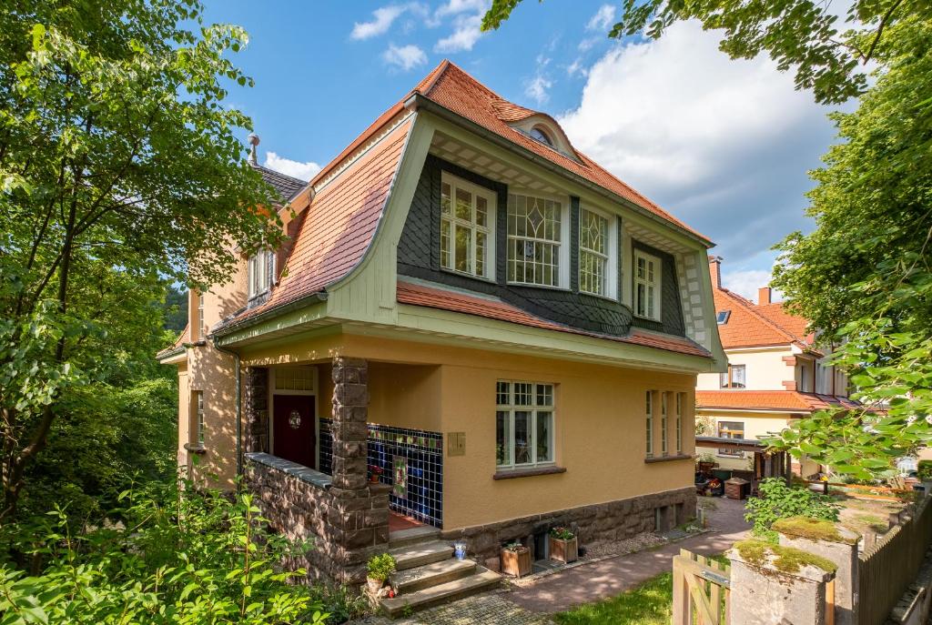 Ferienwohnung VILLA FRÜBING 18 Goetheallee, 98693 Ilmenau