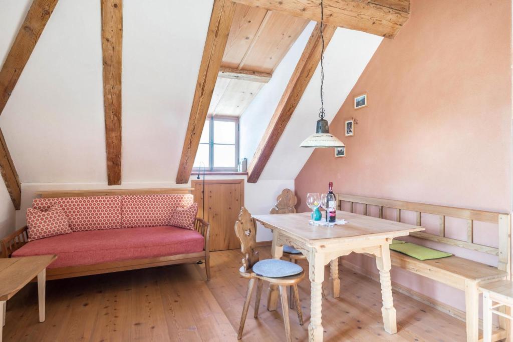 Ferienwohnung Wachsbichl Dorfstraße 4, 82497 Unterammergau