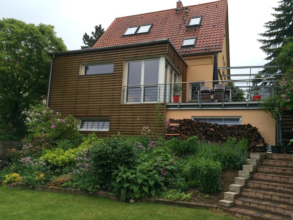 Appartement Ferienwohnung Wald-Stadt-Blick 8 Chamissostraße 99096 Erfurt