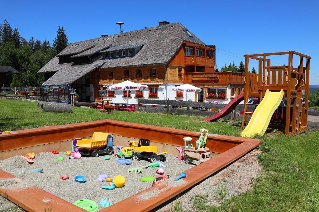 Ferienwohnung Waldrauschen in der Höhenpension Glashütte Glashütte 3 Bonndorf, 79848 Bonndorf im Schwarzwald
