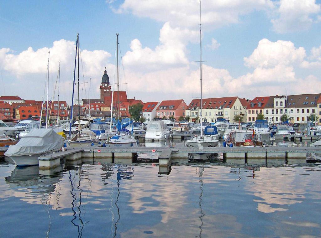 Ferienwohnung Waren Mueritz SEE 9751 Kirchenstraße 22, 17192 Waren