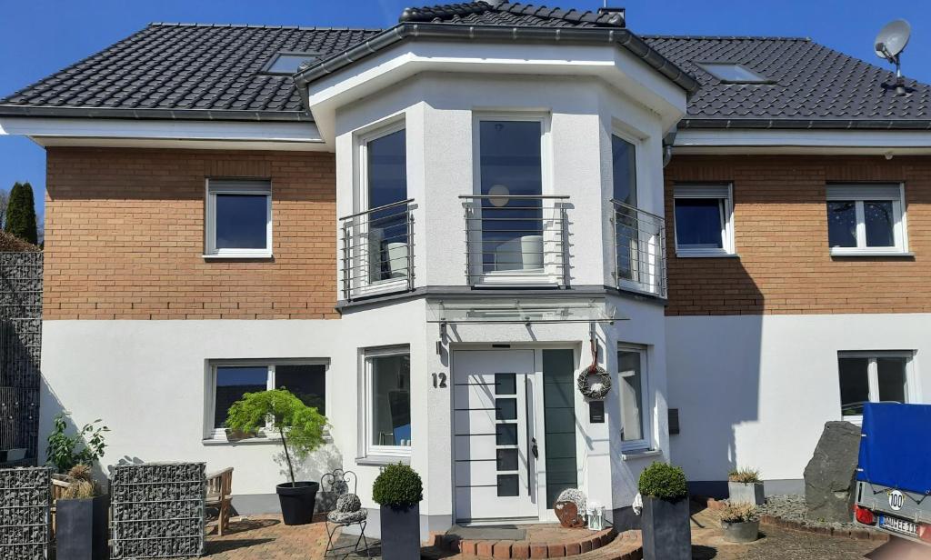 Appartement Ferienwohnung Weinand 12 Birkenweg 54574 Birresborn