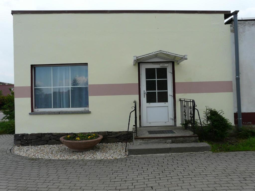 Appartement Ferienwohnung Winkler Walderseeerr Straße 15 Ortsteil Vockerode 06785 Oranienbaum-Wörlitz