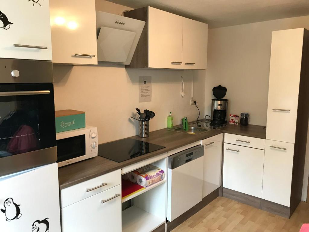 Ferienwohnung zum Pinguin II 18 Rosa-Luxemburg-Straße, 02994 Grünewald