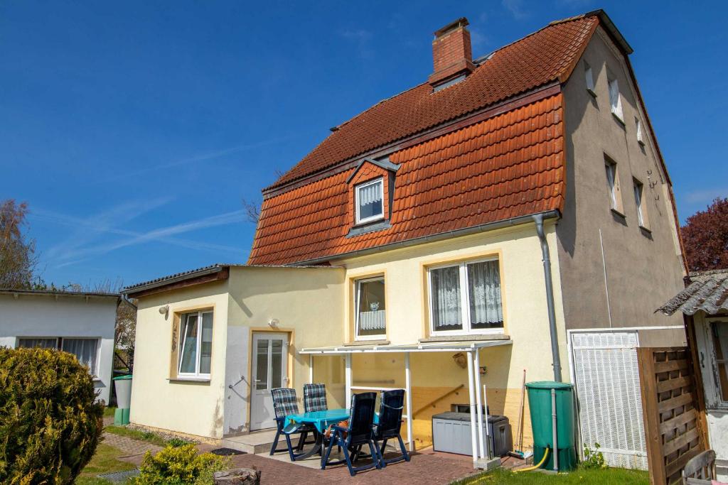 Ferienwohnung zum Strand Villenstraße 10, 17509 Lubmin