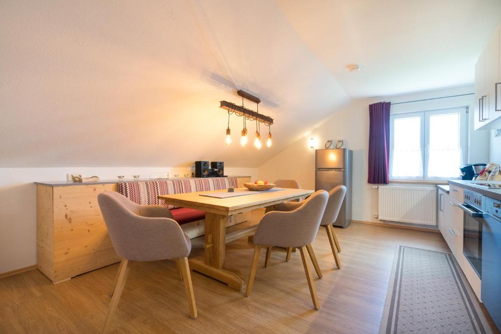 Appartement Ferienwohnungen Alpentraum - Gerstruben 11 Bolgenstraße 87538 Fischen im Allgäu