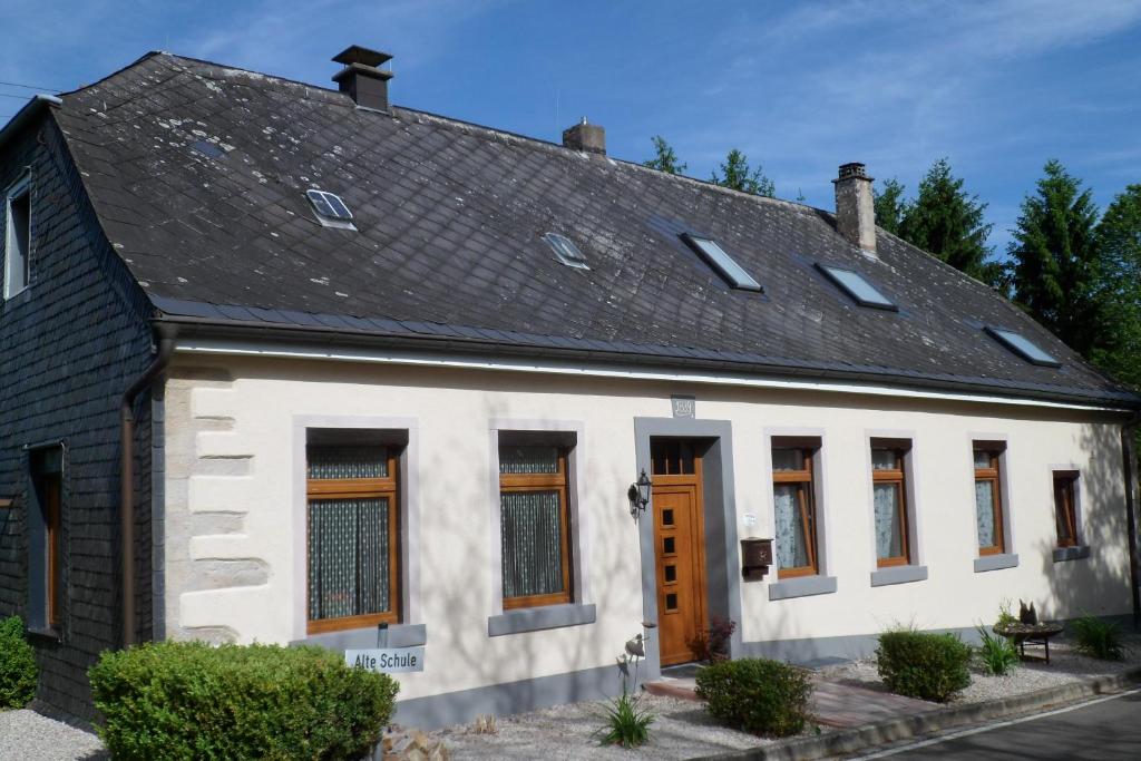 Ferienwohnungen Alte Schule Alte Schule, 55765 Elchweiler, 55765 Elchweiler
