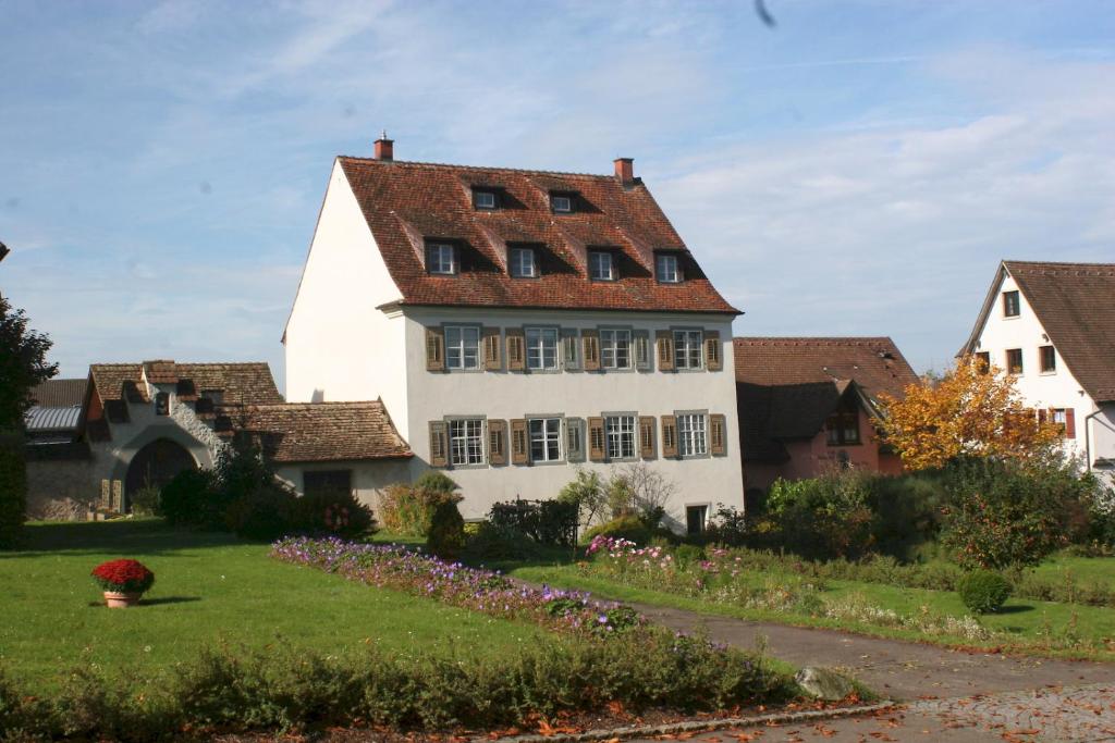 Ferienwohnungen Haus Fuchs Burgstraße 7, 78479 Île de Reichenau