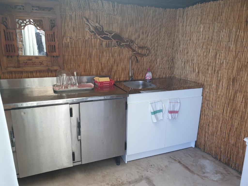 Ferienwohnungen-Neue-Tiefe-Wohnung-Kleiderbuegel 23769 Neue Tiefe Fehmarn