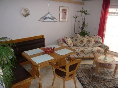 Ferienwohnungen-Roder-Ferienwohnung-II