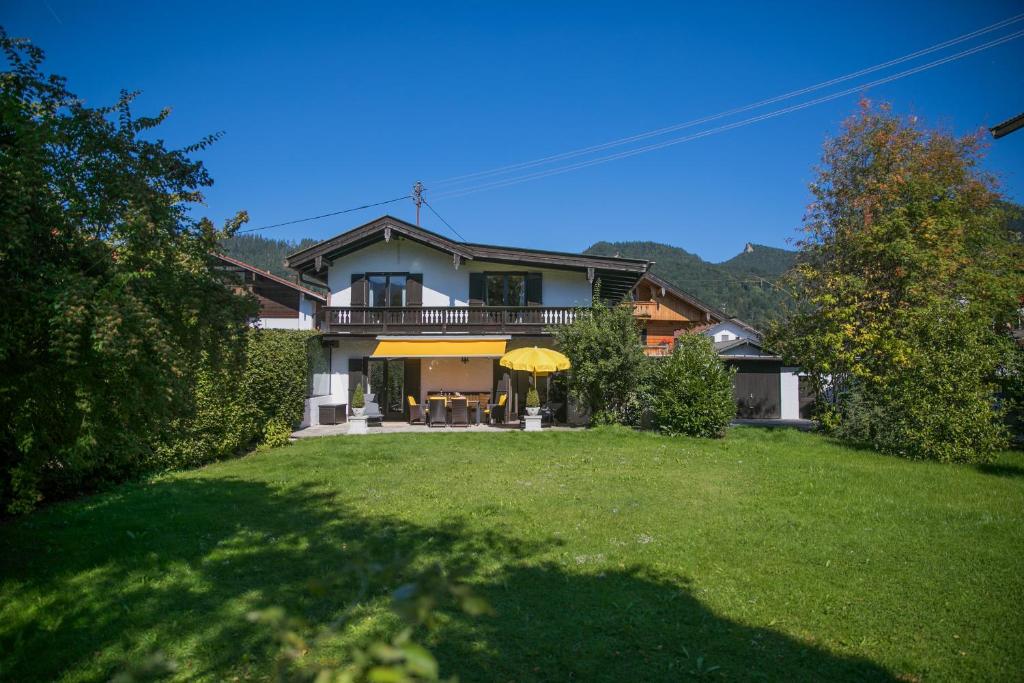 Appartement Ferienwohnungen Schnabel im Herzen von Rottach-Egern Reiffenstuelweg 11 83700 Rottach-Egern