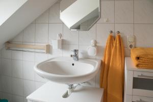 Ferienwohnungen Wittmann, Wohnung 2 OG., für bis zu 3 Personen