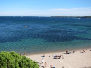 Fettolina Palm Beach, Location Cannes front de mer et plage