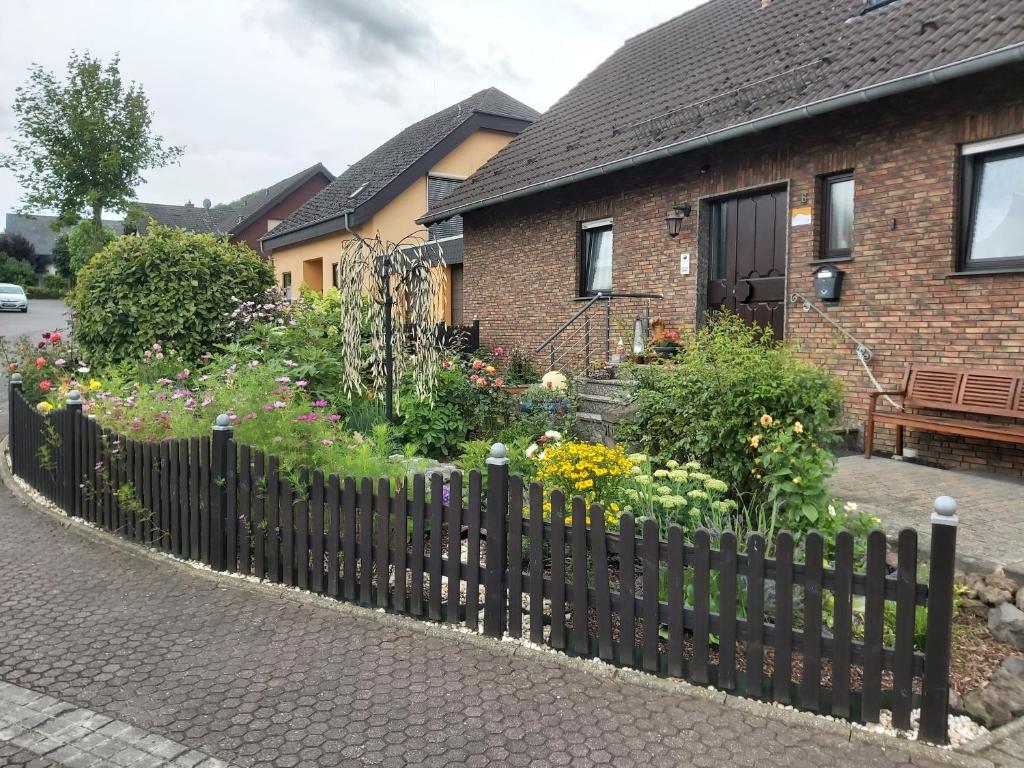 Fewo Am Kendel 8 Am Kendel, 56642 Kruft
