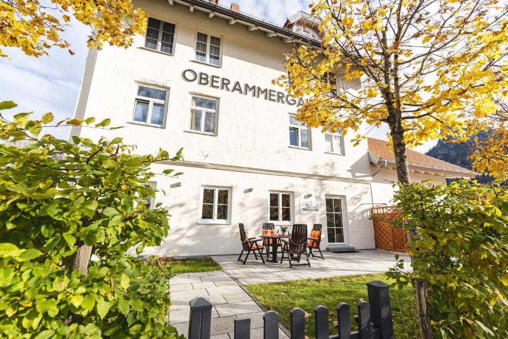 Appartement Fewo Ammergauerhof Erdgeschoss Bahnhofstraße 1 82487 Oberammergau