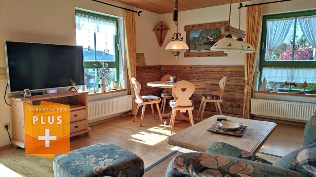 Appartement FeWo Bei Tannenbaums, Oberstaufen/Kalzhofen 16 Hochsträß 87534 Oberstaufen