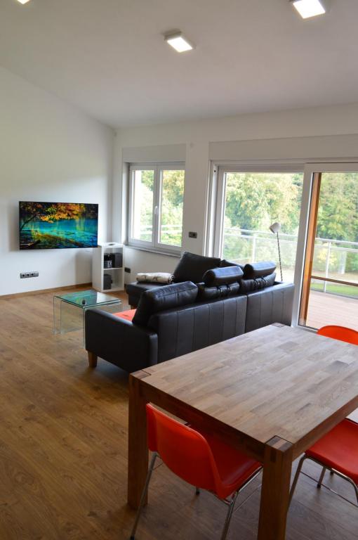 Appartement FeWo Eifel 21 Holzmülheimer Straße 1.OG 53947 Frohngau