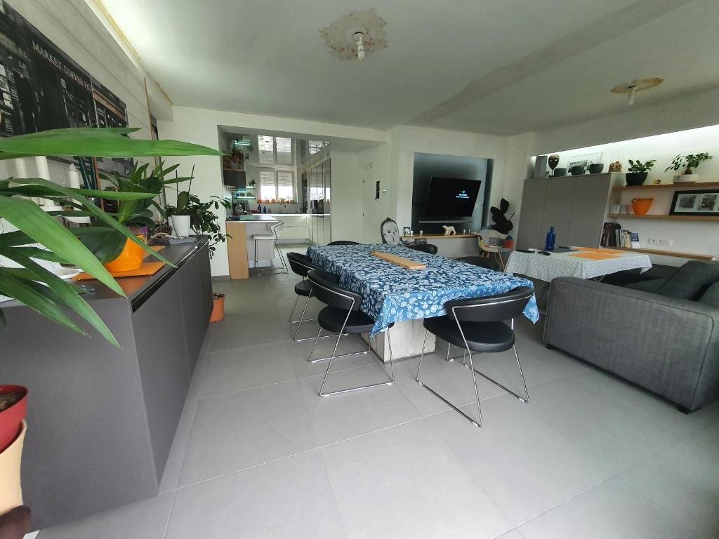 Fewo Karasek in Oybin mit Panormablick, Kammlage 02797 Hain