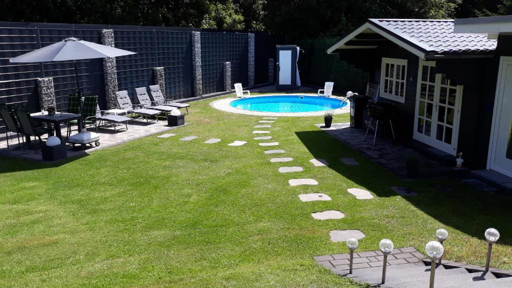 FeWo Meyer mit privatem Pool & Gartensauna Brückenstraße 30a, 56459 Mähren