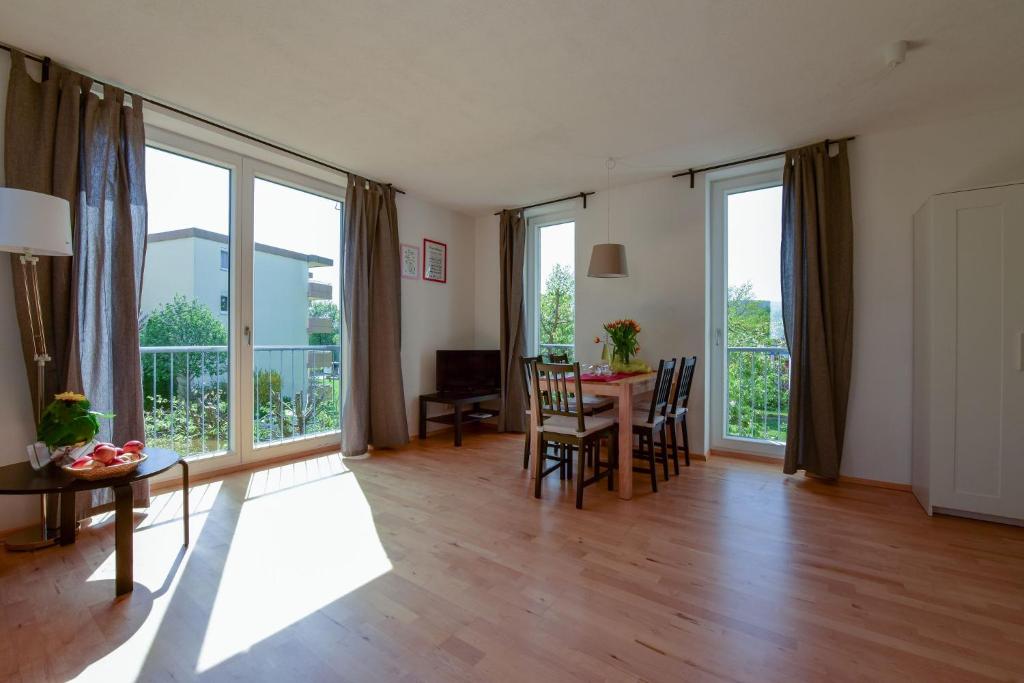FeWo Seeblüte Lönsweg 1, 88094 Oberteuringen