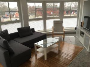 Fewobada - Ferienwohnung am Bahnhof Dallgow