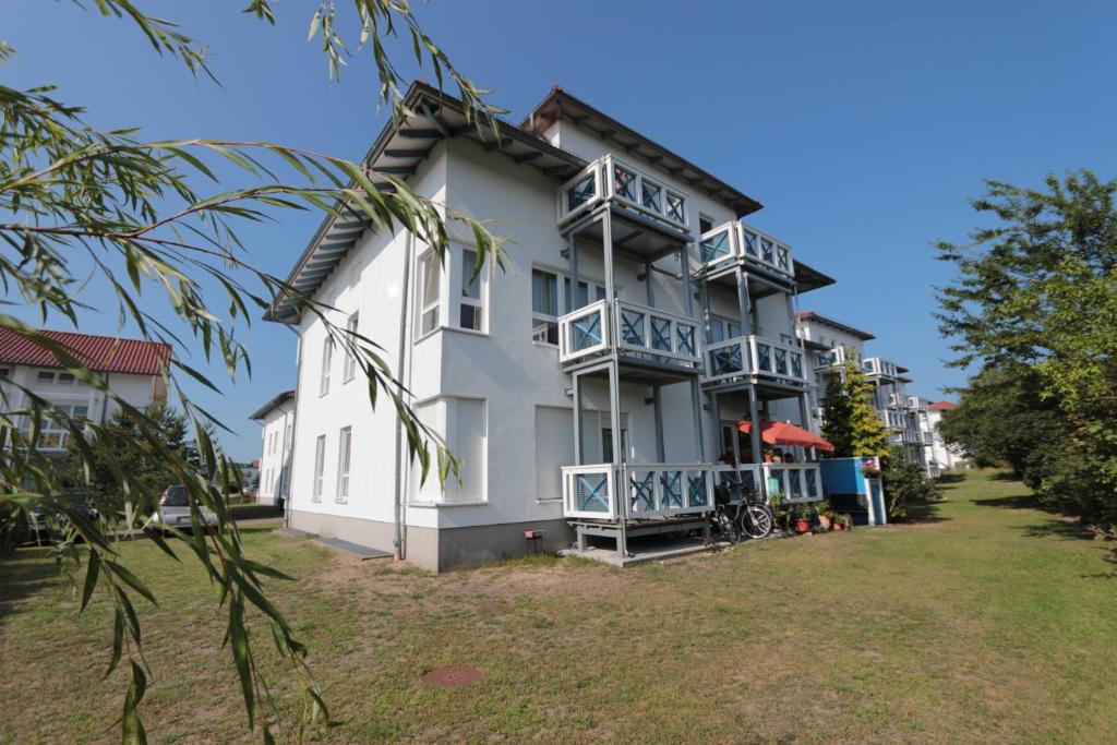 Appartement Fewos Herrmann Am Strauchelfeld 4 Fewo 24 Am Strauchelfeld 4, WLan, (Fewo 24) 17459 Ostseebad Koserow