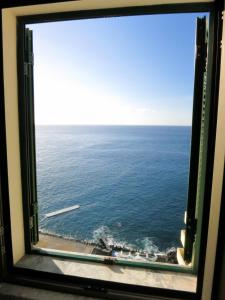 Finest Rentals - Beachfront Penthouse
