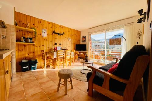 Flat appartement 43 m with balcony in Briançon