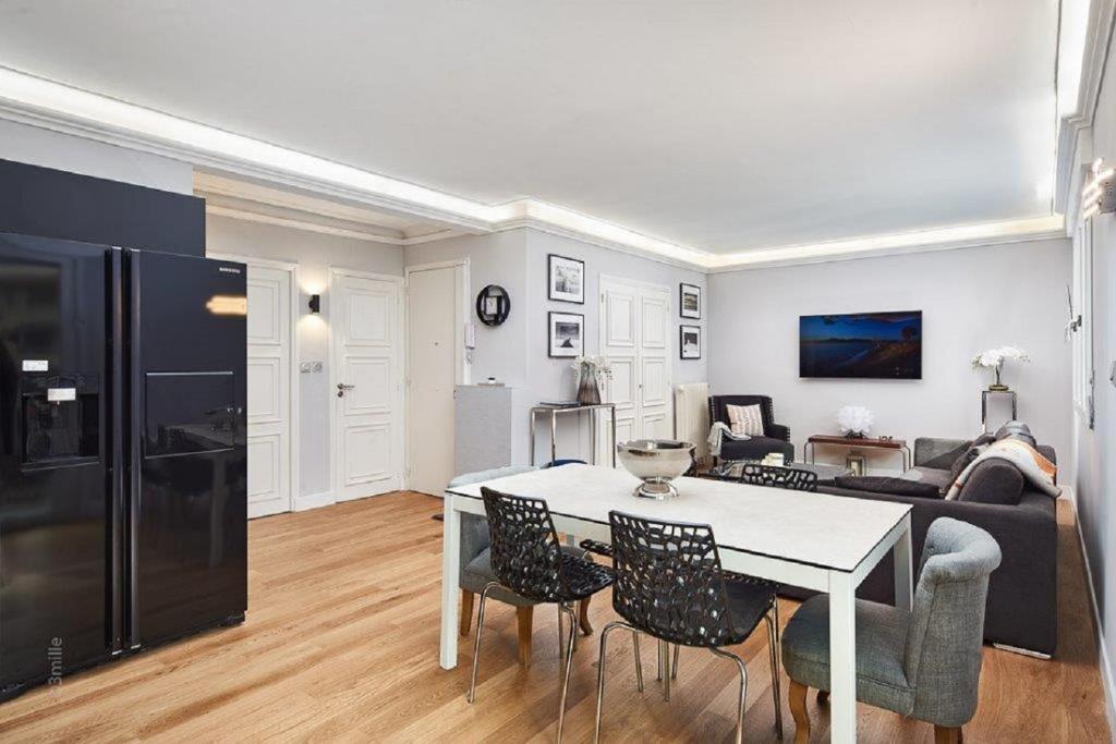 Flat Cannes 5min from the beach and the Croisette 7 Rue Cirodde, 06400 Cannes