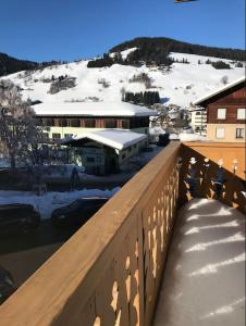 Flat in typical megevan chalet next to hotel M, up to 6