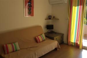 Flat with SWIMMING POOL at 200m from the BEACH