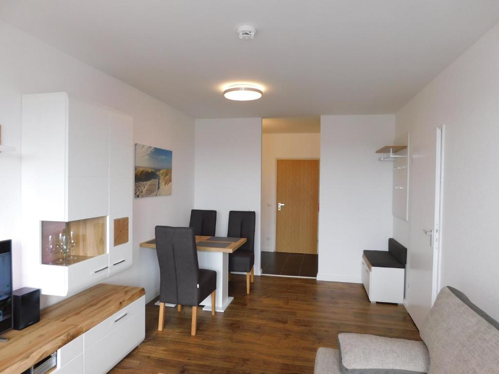 Appartement Flensburg 14B Osterwisch Eingang Nordertor,Etage 4 von 4, Whg. Nr. 420, Abstellraum Nr. 6 Erdgeschoss von Außen ganz rechts 24217 Holm