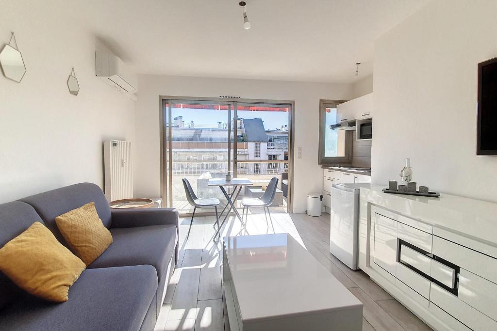 Fleuries - Beau Studio avec terrasse 5 rue lacour, 06400 Cannes